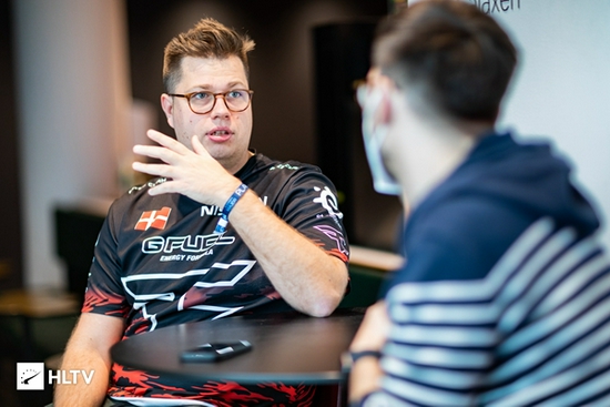 万江华南mall盛况空前的2025英雄联盟观赛派对